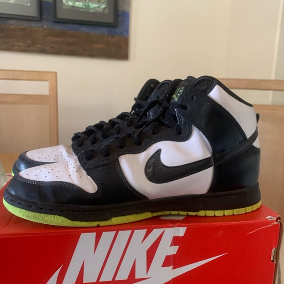COPY - Nike dunk high lighting panda - Picture 2 of 3